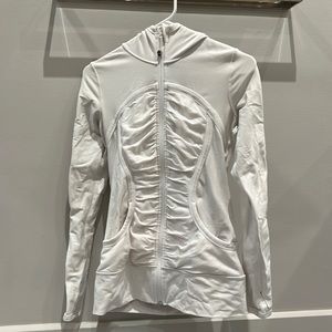 White Lululemon Athletica Stride Jacket Hoody size 6 GUC w/ size tag attached.
